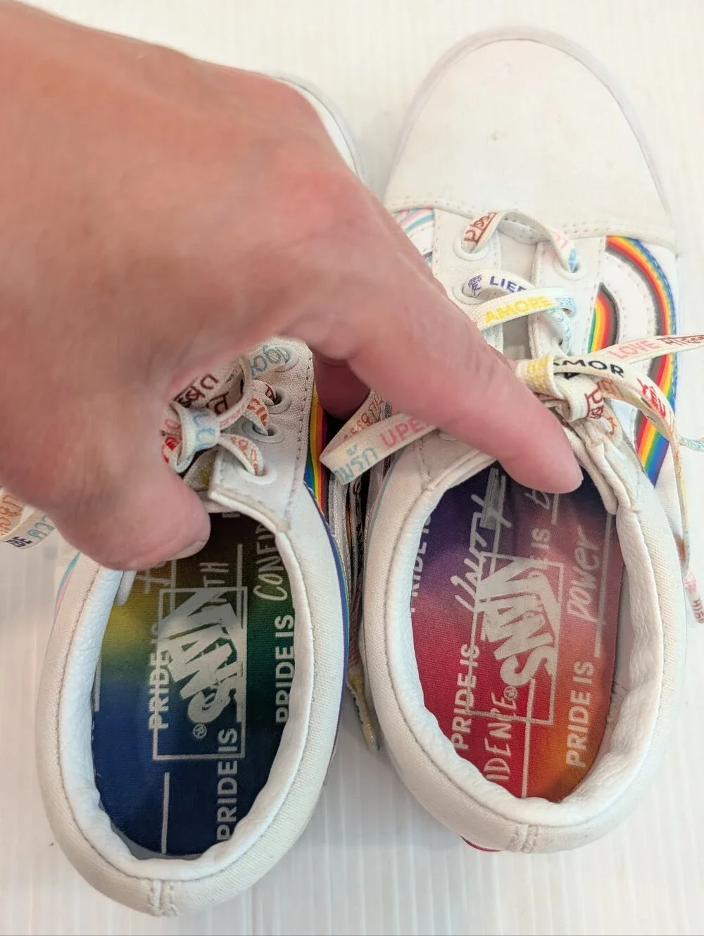 VANS Pride Rainbow Low Top White Sneakers Size 7